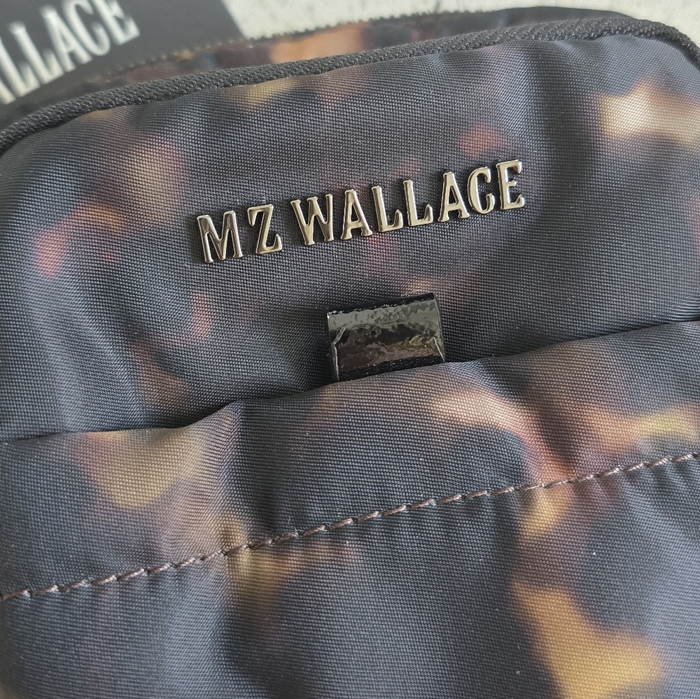 SOLD ♡ | Tortoise Crossbody - Picture 4 of 13